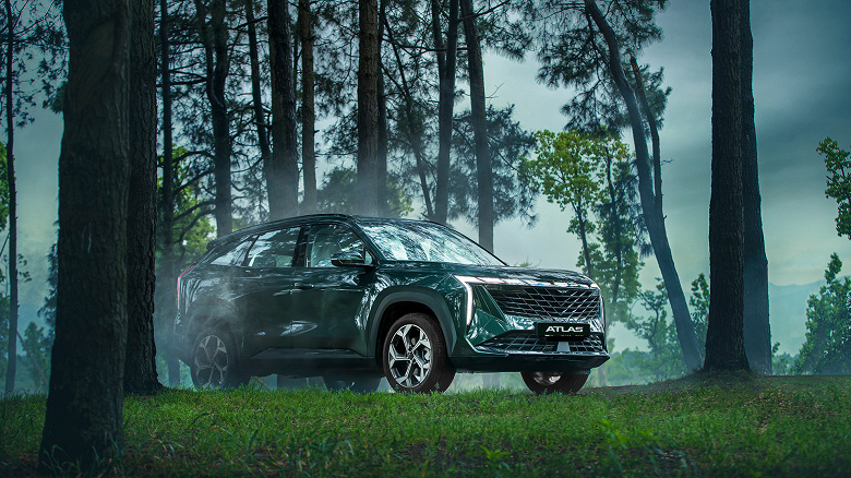 Новый Geely Atlas с полным приводом представлен для российского рынка Новый Geely Atlas с полным приводом представлен для российского рынка