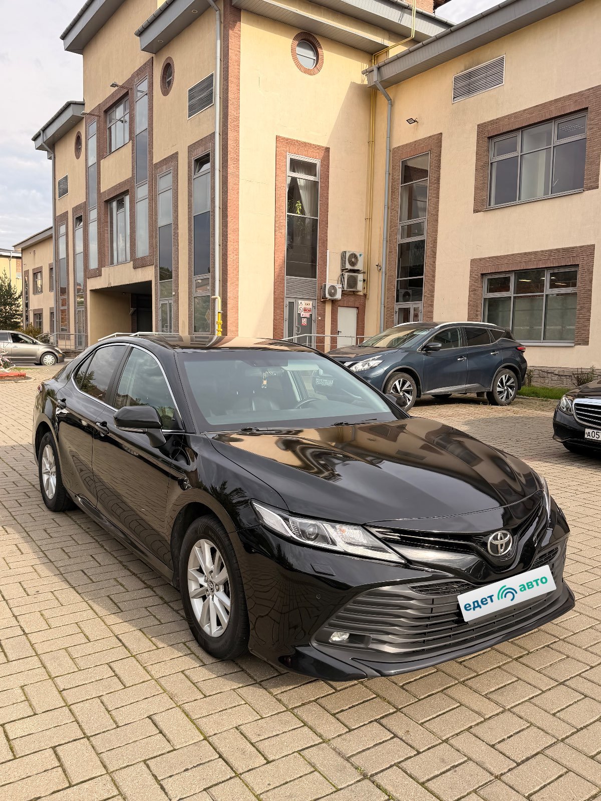 Toyota Camry, 2019 — Снаружи