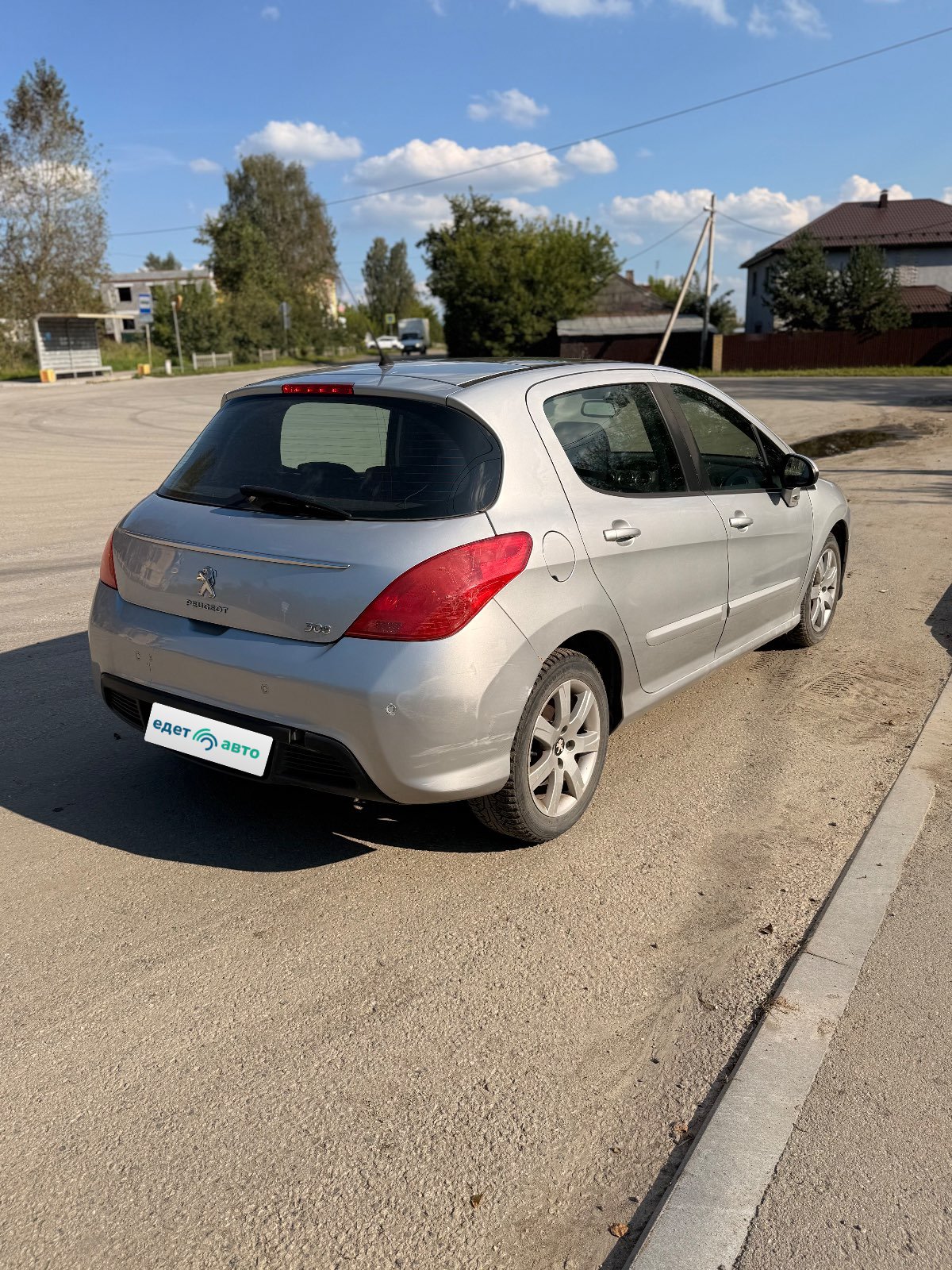 Peugeot 308, 2012 — Снаружи