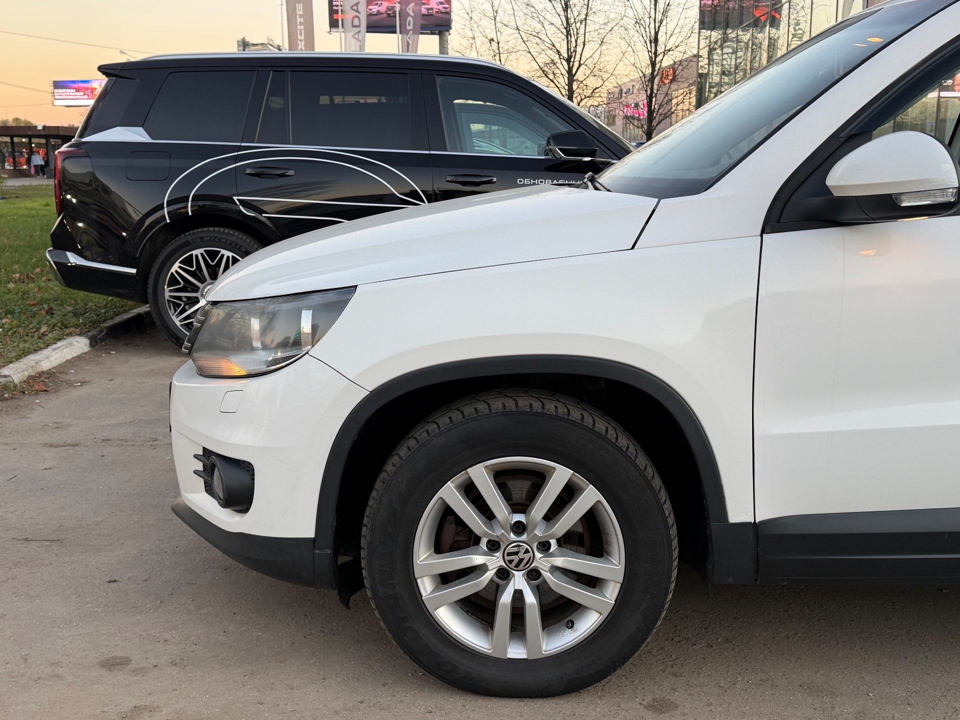 Volkswagen Tiguan, 2012 — Снаружи