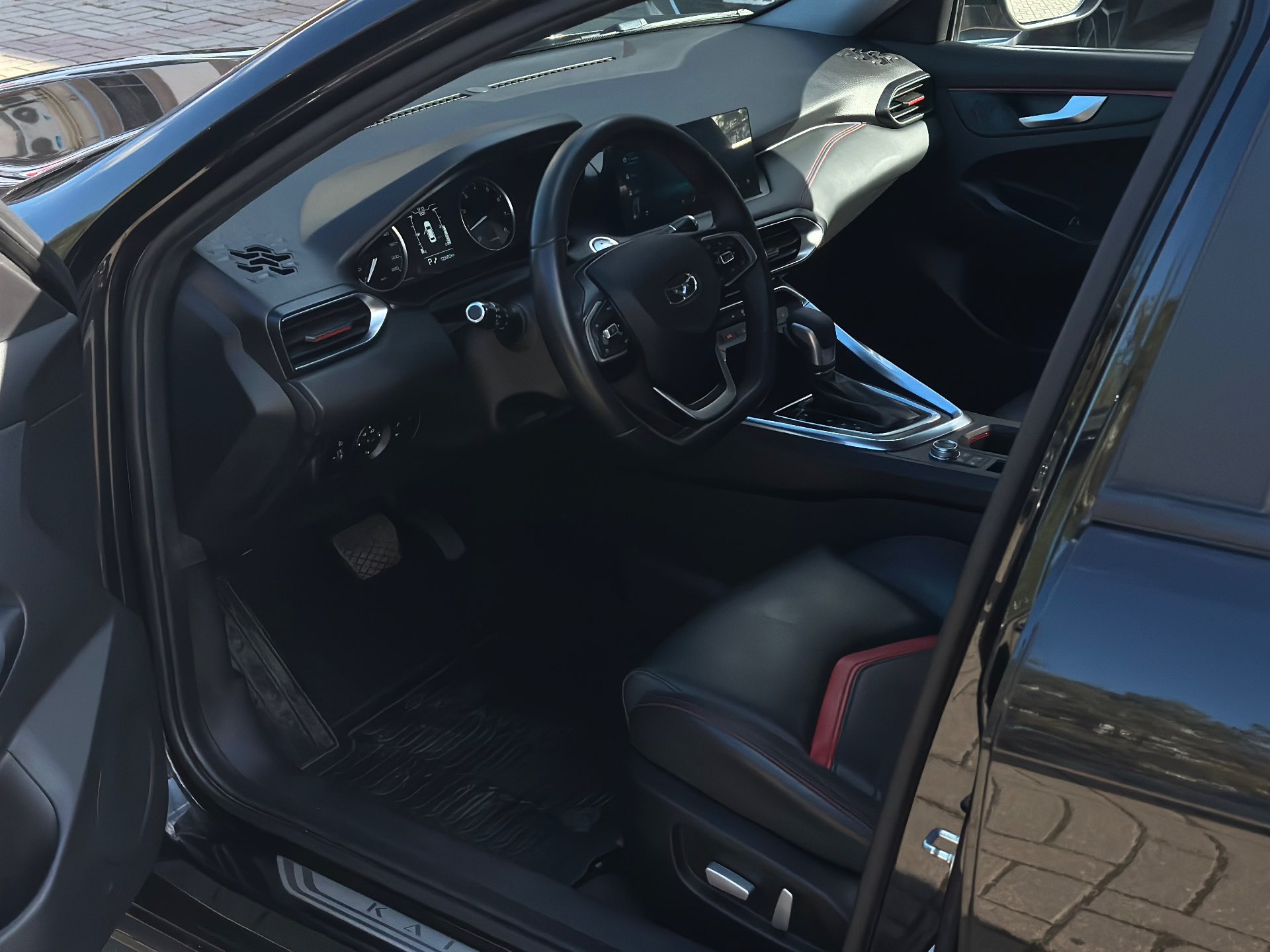 Kaiyi E5, 2023 — Салон