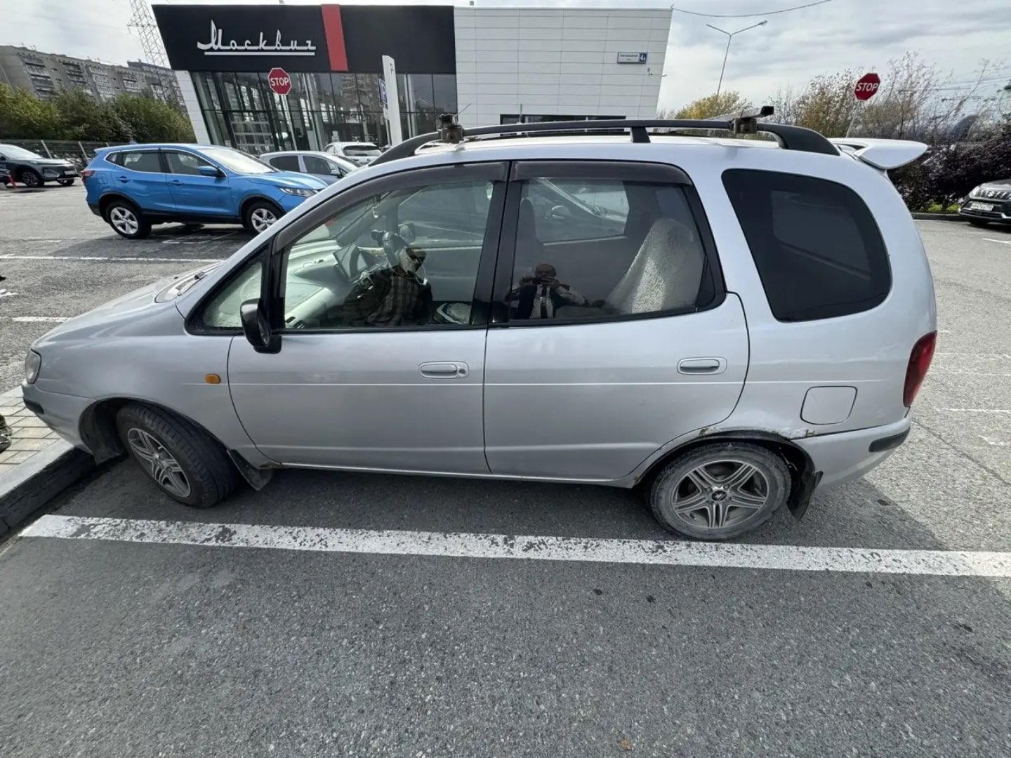 Toyota Corolla Spacio, 2000 — Снаружи
