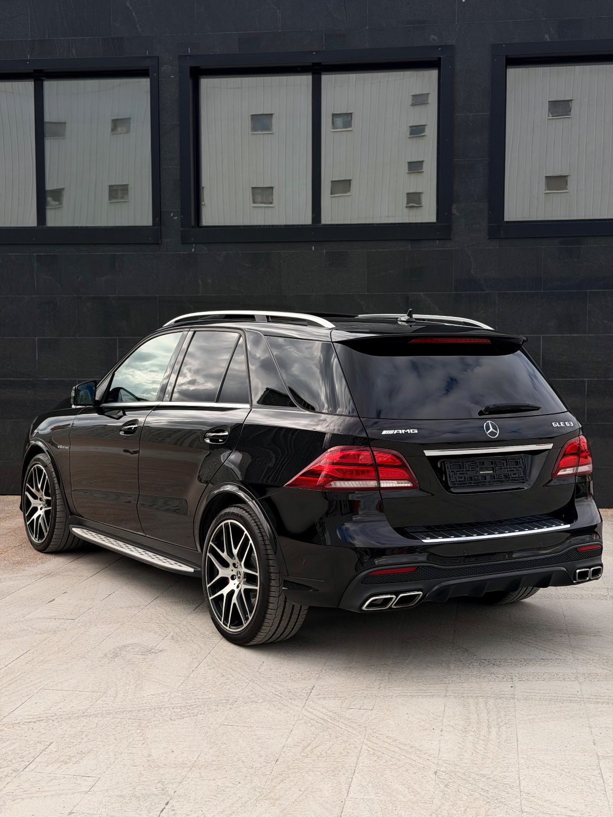 Mercedes-Benz GLE, 2017 — Снаружи