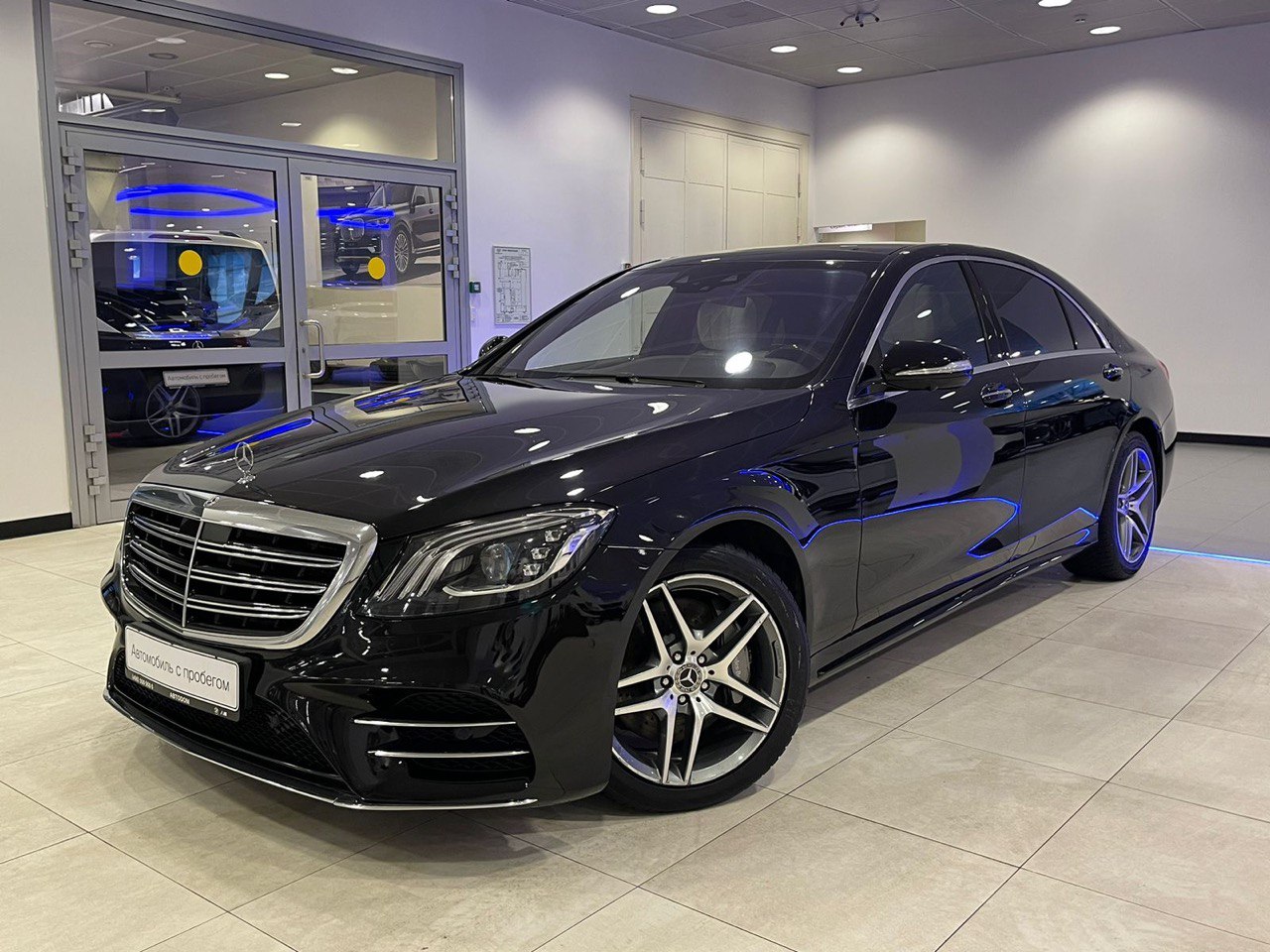 Исчерпывающий обзор S 560 Long W222 – когда роскошь становится искусством Mercedes-Benz S 560 4MATIC Long W222 2017 рестайлин Исчерпывающий обзор S 560 Long W222 – когда роскошь становится искусством