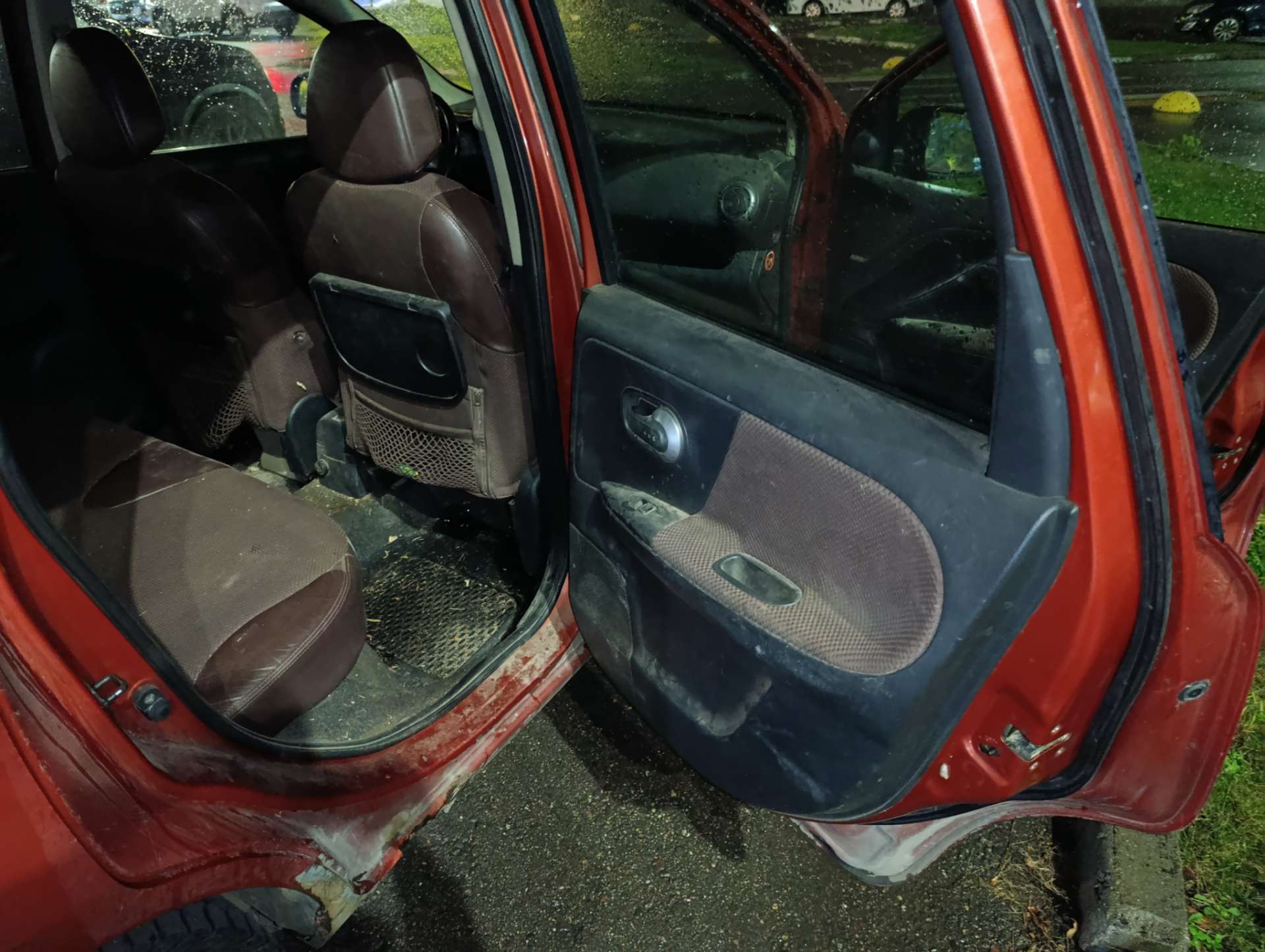 Nissan NОТЕ SРОRТ, 2007 — Салон
