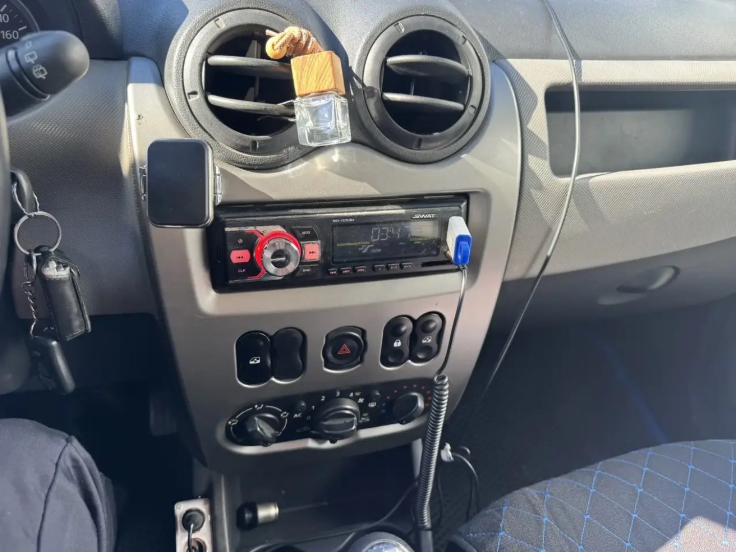 Renault Sandero, 2012 — Все фото
