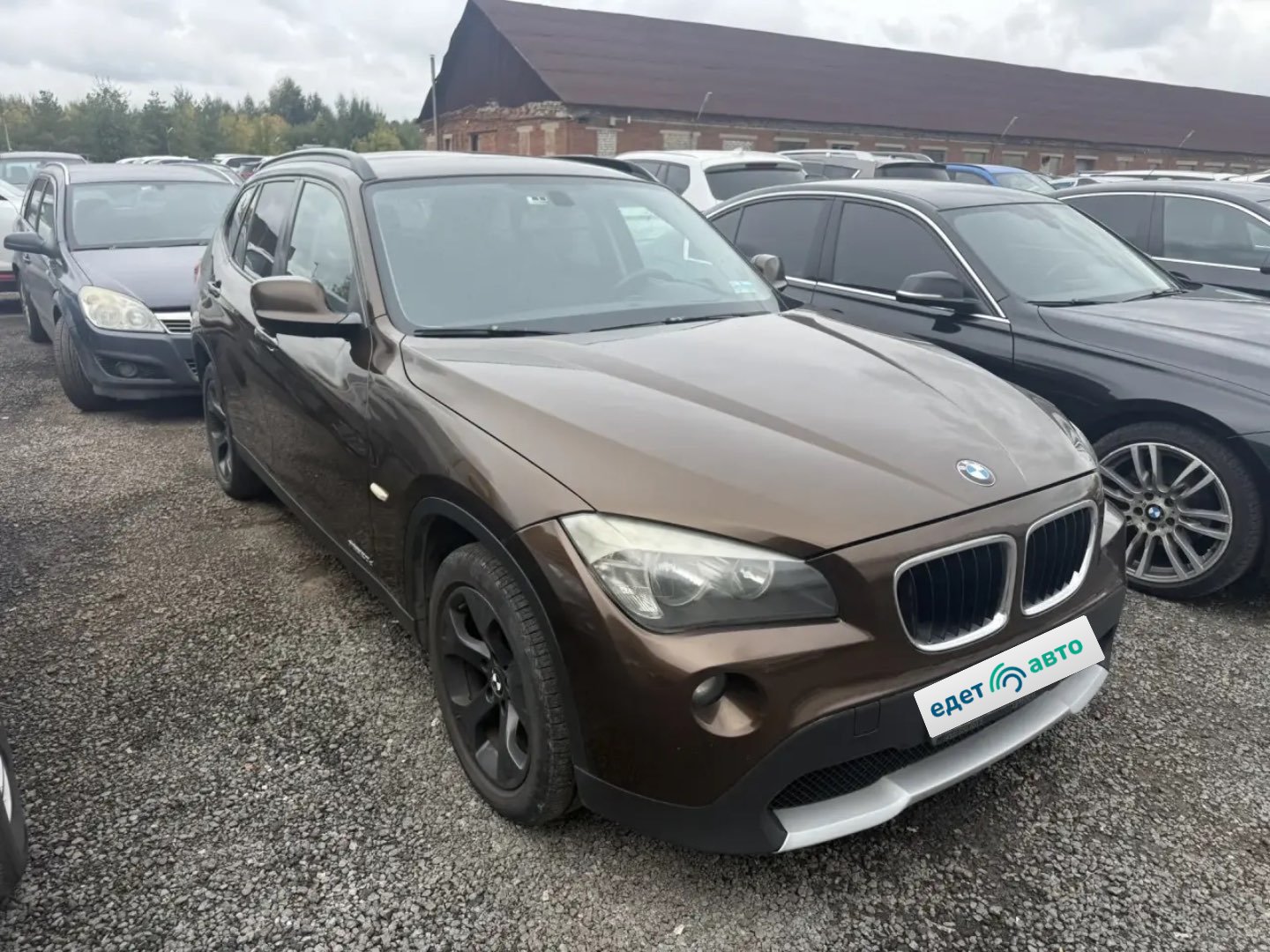 BMW X1, 2011 — Снаружи