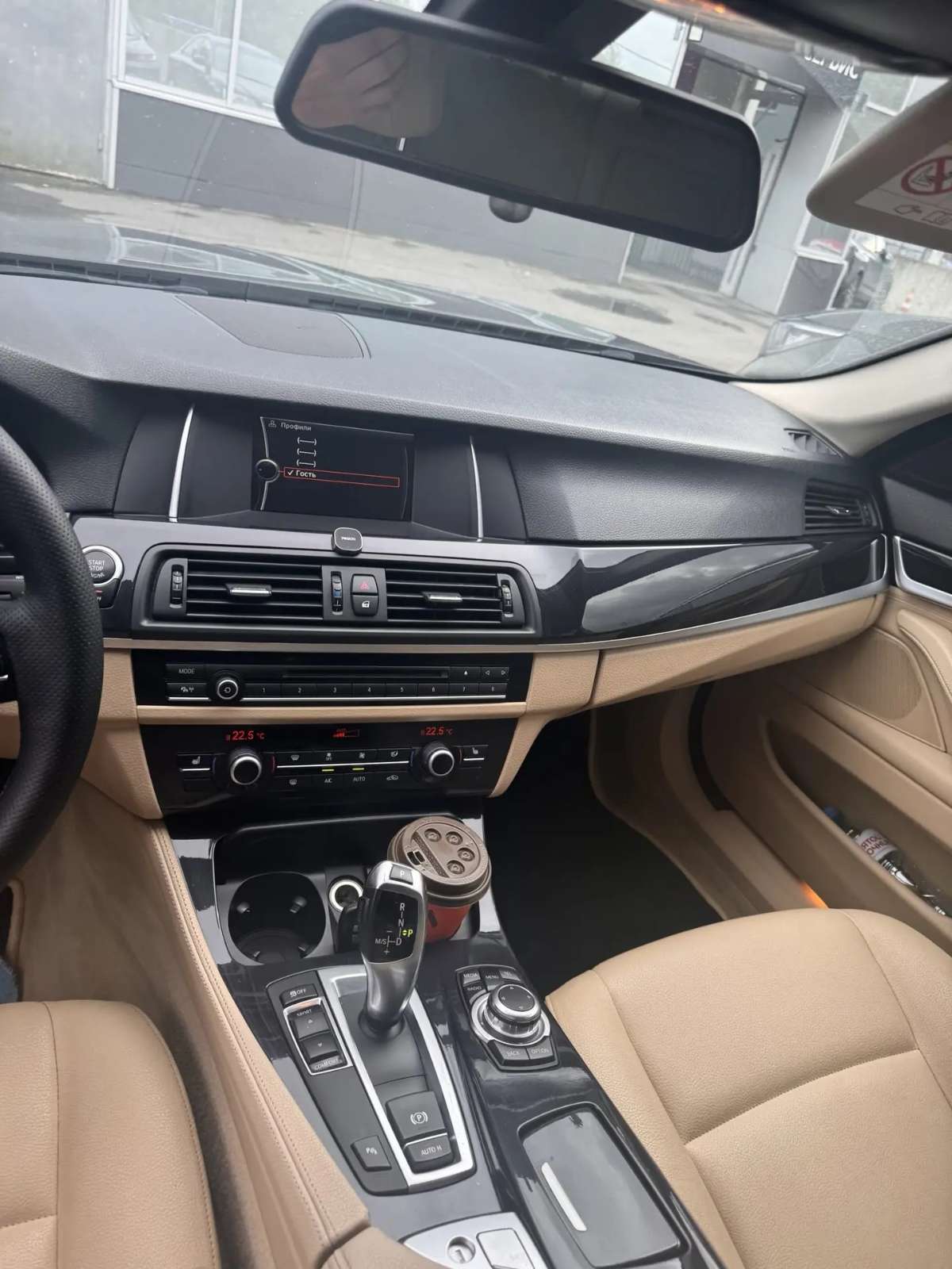 BMW 5 серии, 2014 — Салон