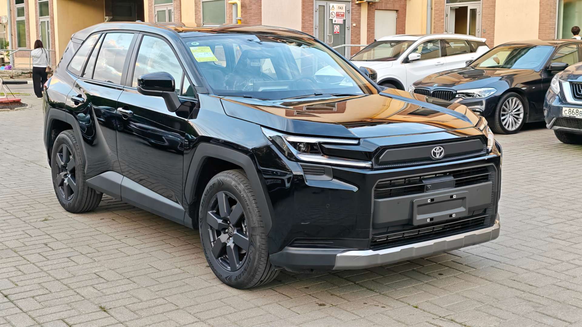 Toyota Rav4, 2026 — Снаружи
