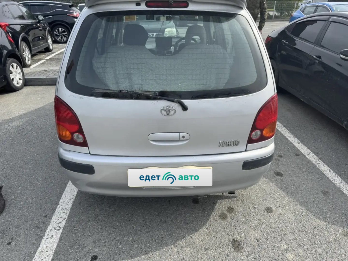 Toyota Corolla Spacio, 2000 — Снаружи