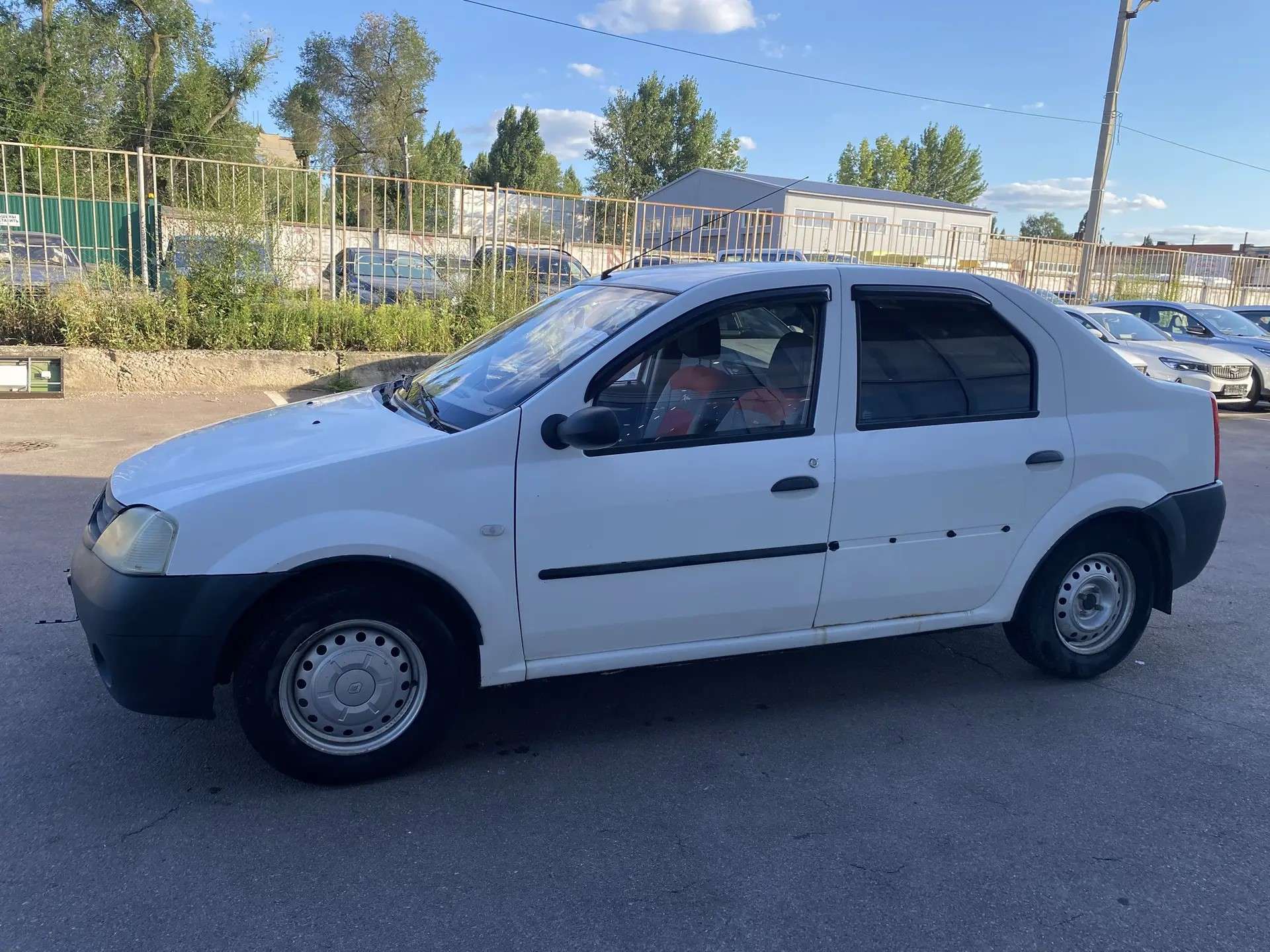 Renault Logan, 2007 — Снаружи