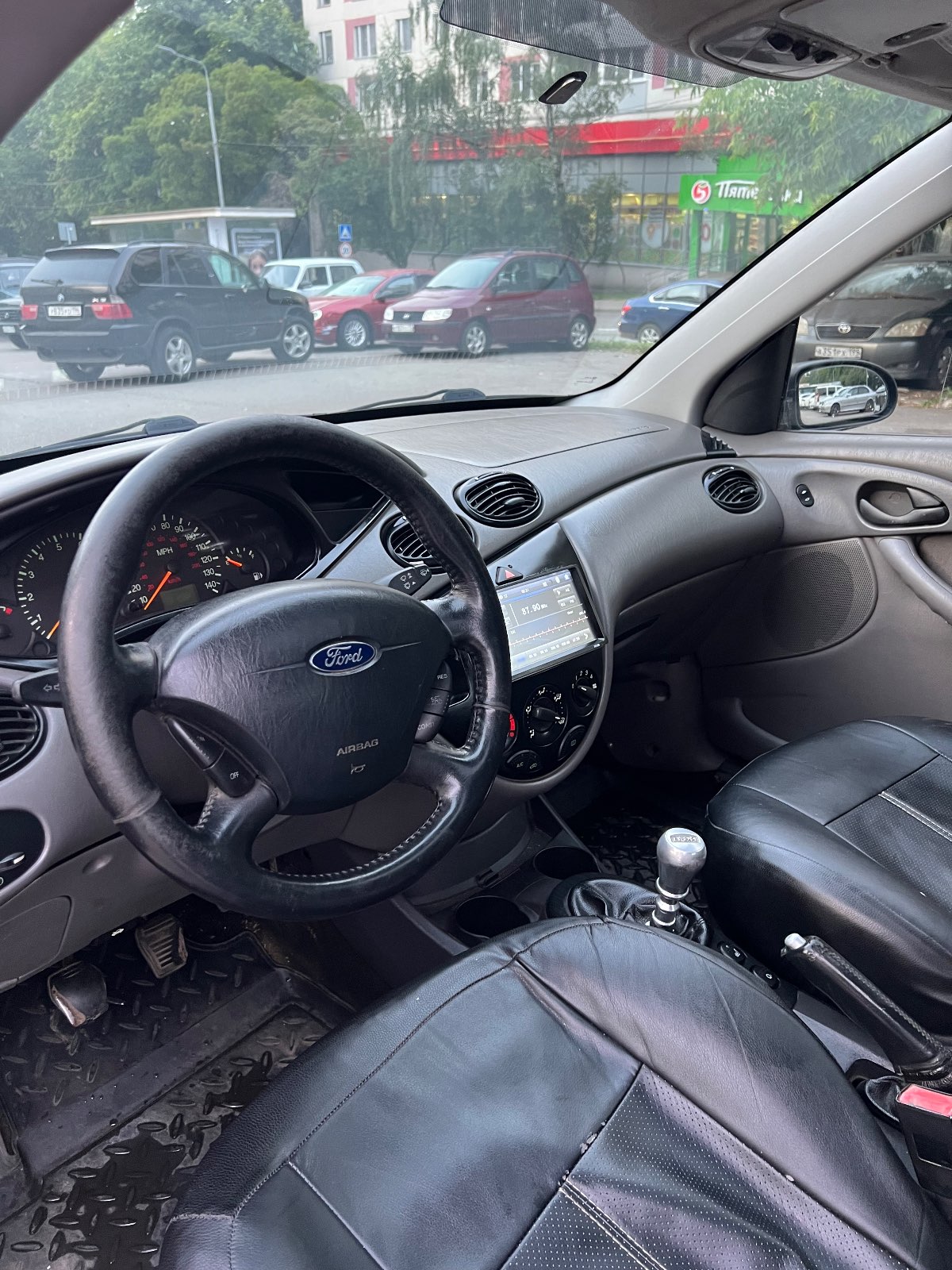 Ford Focus, 2002 — Салон