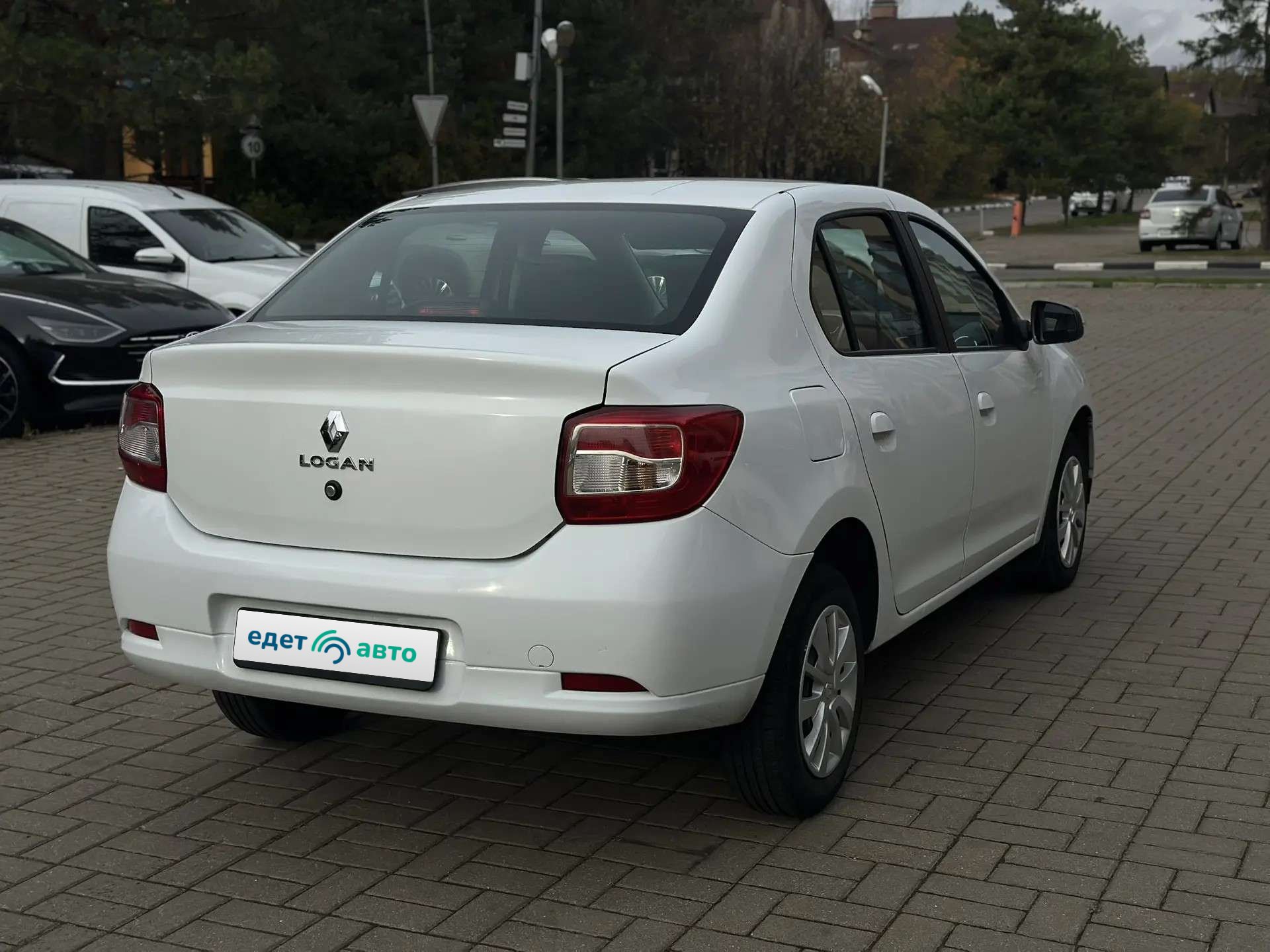 Renault Logan, 2022 — Снаружи