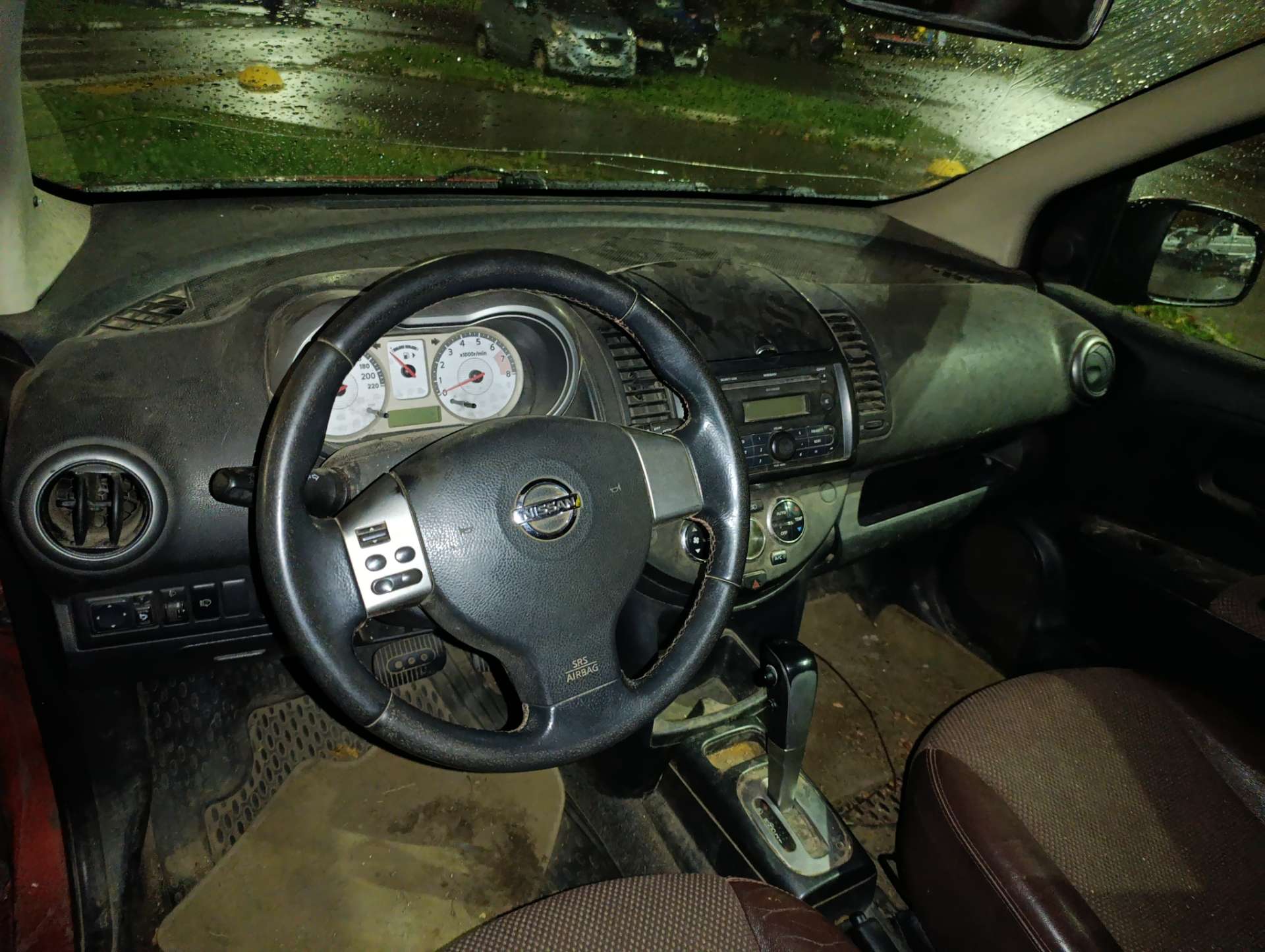 Nissan NОТЕ SРОRТ, 2007 — Салон