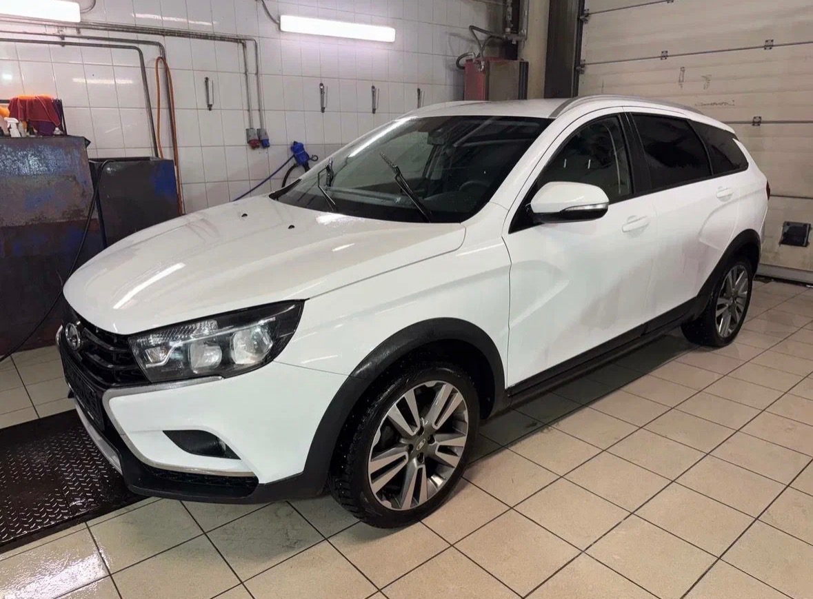 LADA VESTА SW Cross, 2019 — обложка