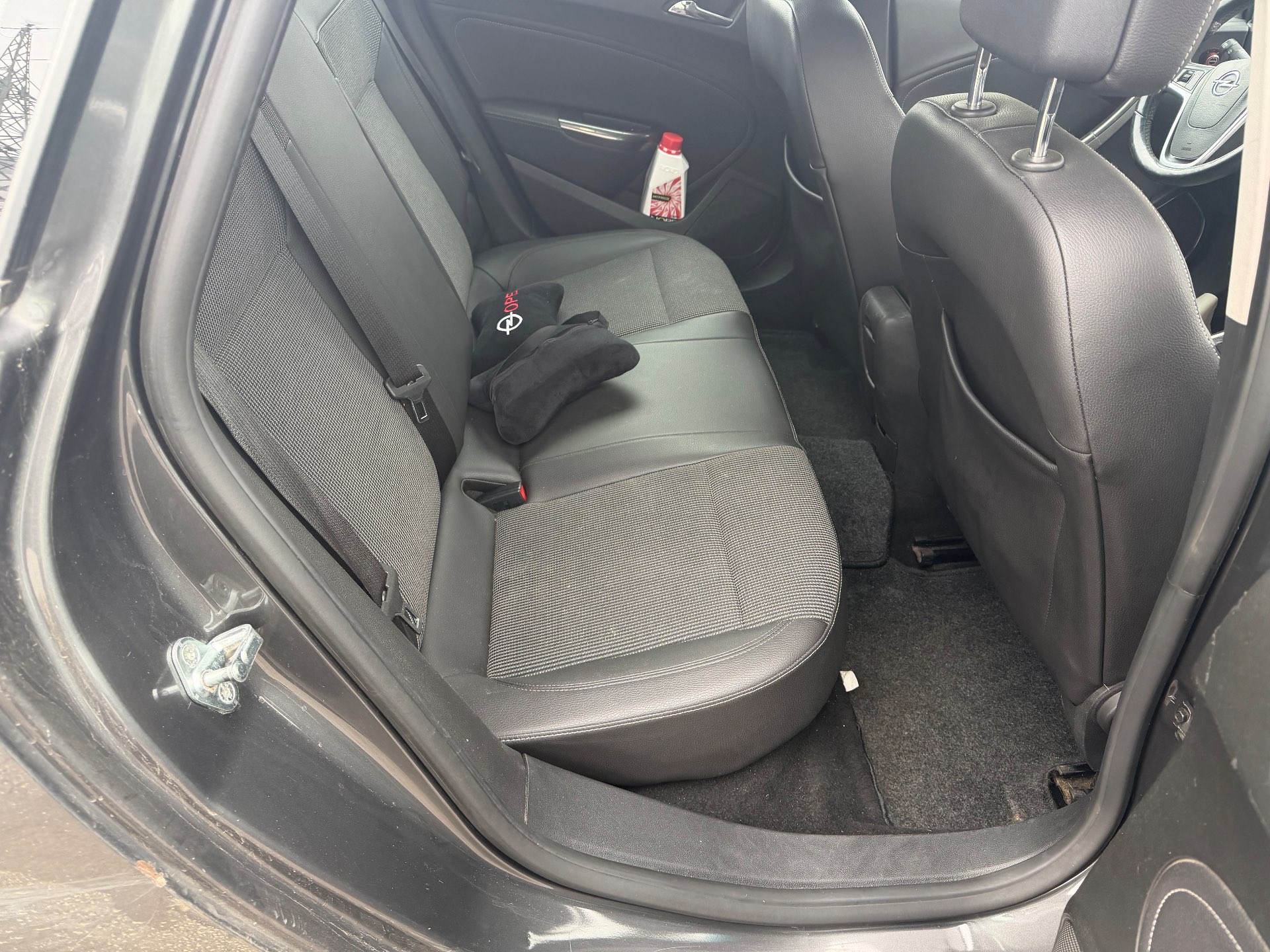 Opel Astra, 2011 — Салон