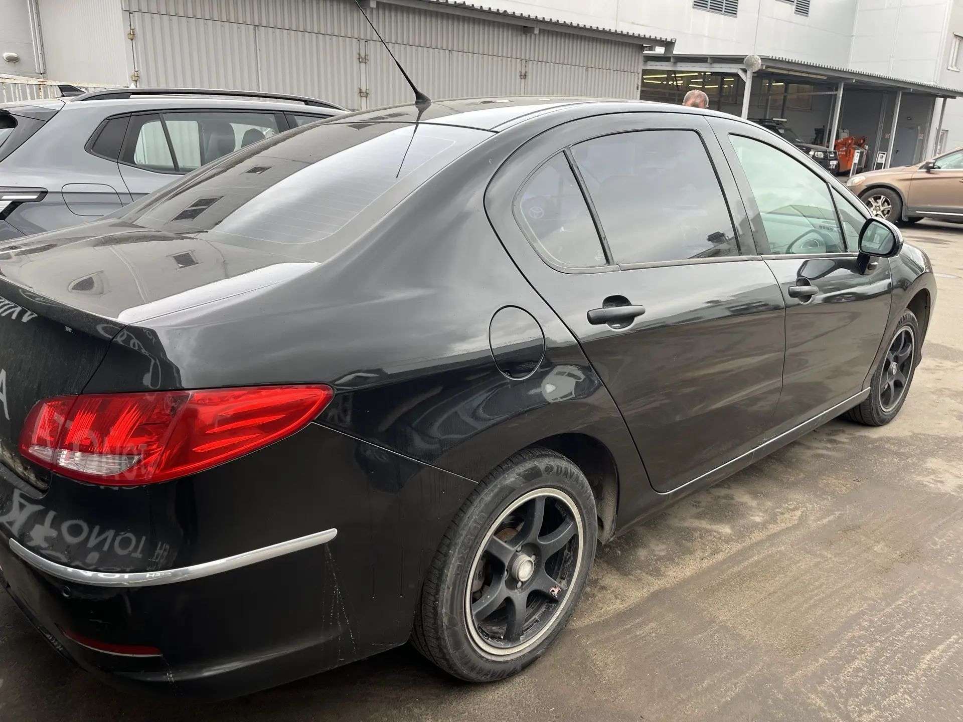 Peugeot 408, 2012 — Снаружи