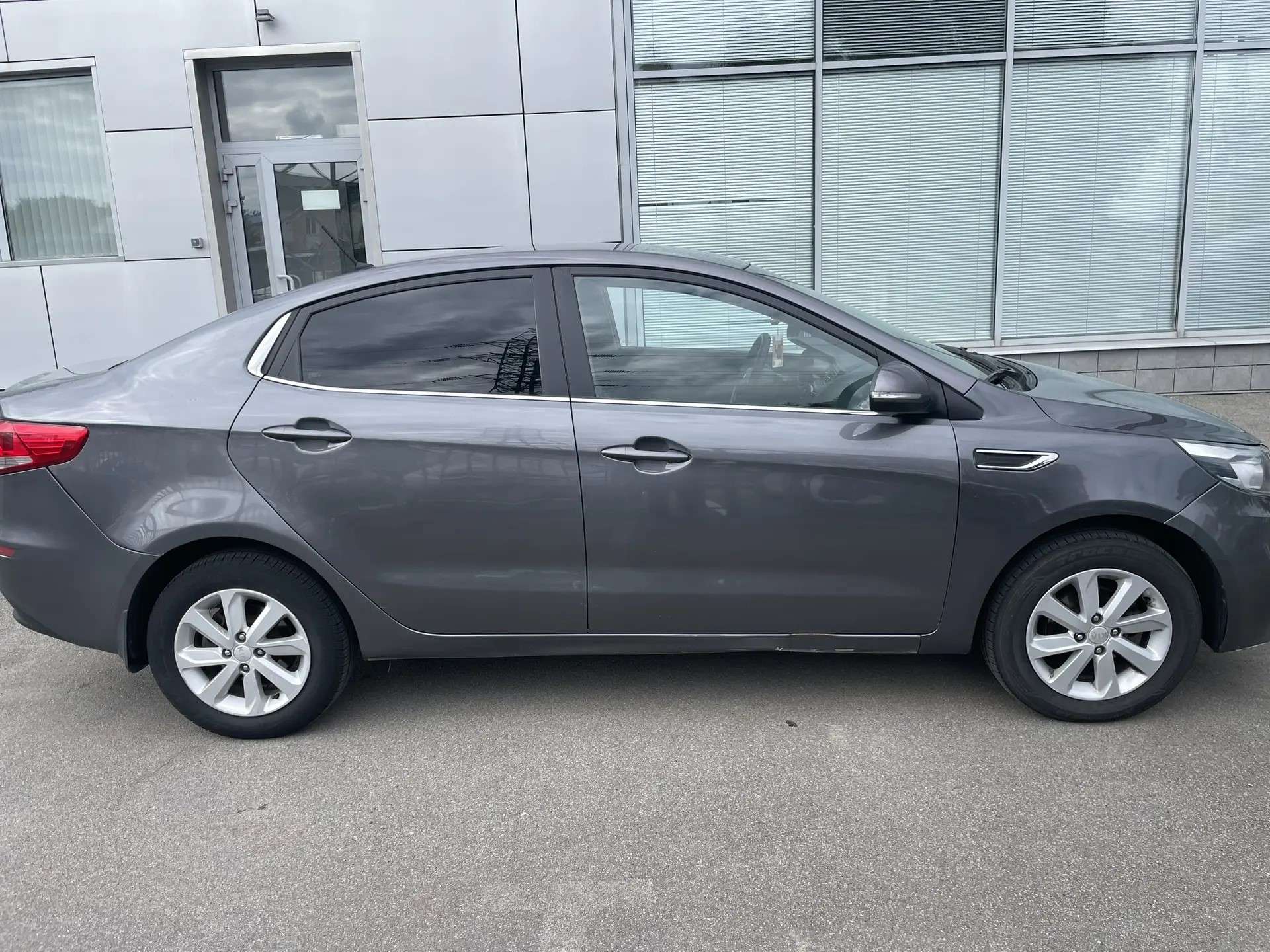 Kia Rio, 2016 — Снаружи