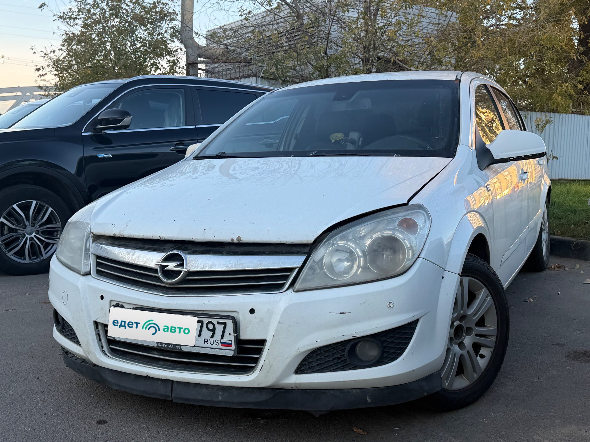 Opel Astra, 2010 — обложка