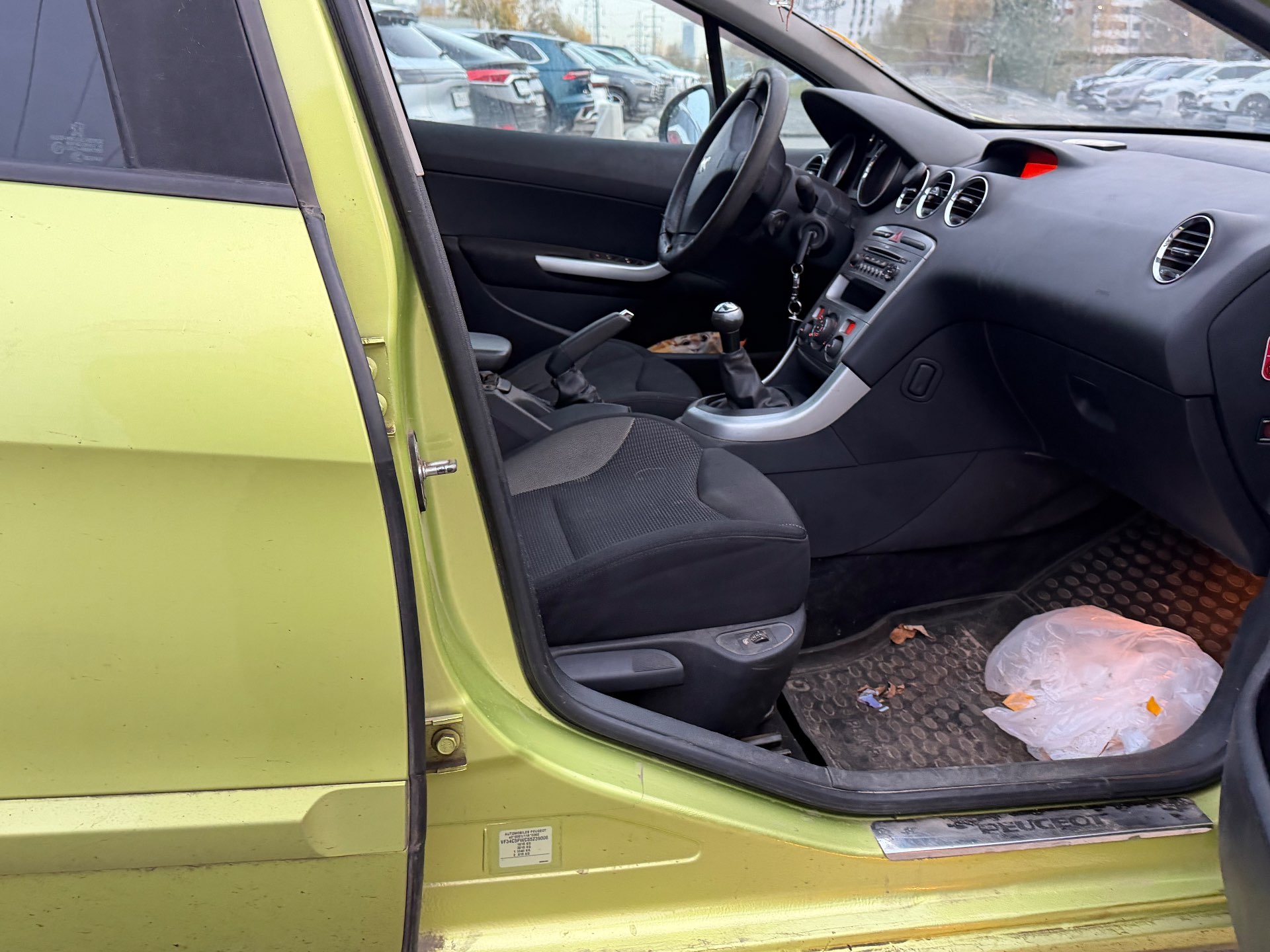 Peugeot 308, 2008 — Салон