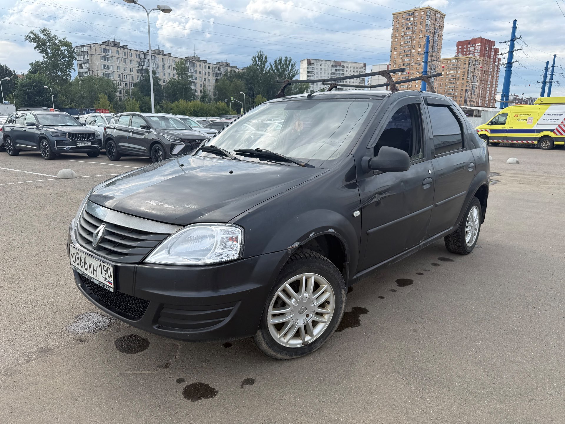 Renault Logan, 2010 — обложка