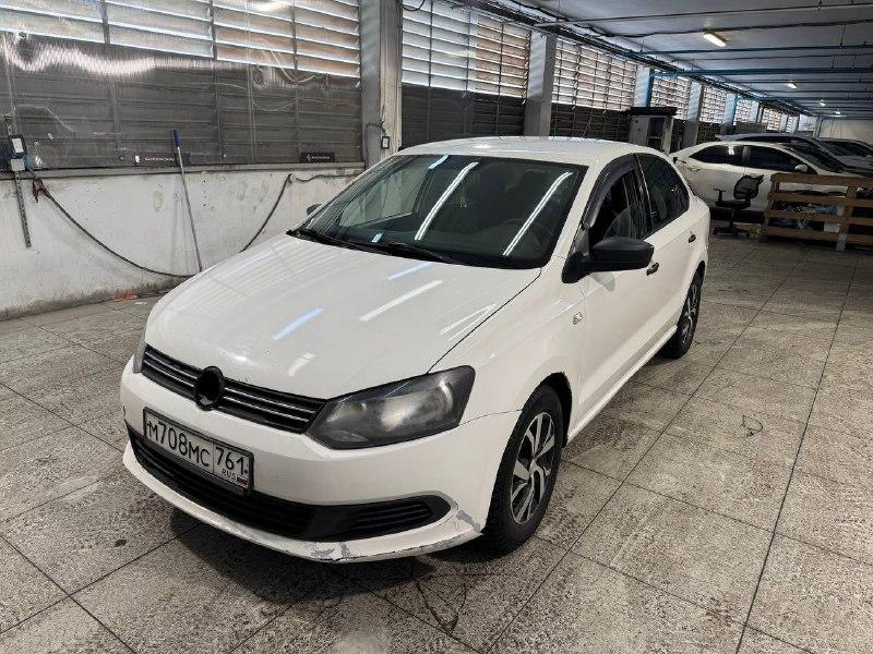 Volkswagen Polo, 2013 — обложка