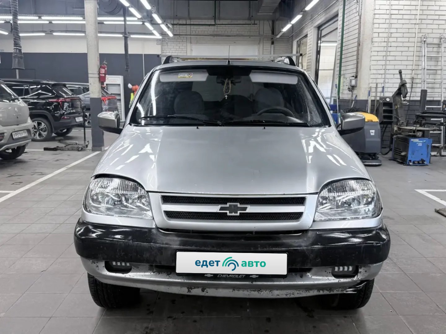 Chevrolet Niva, 2004 — Снаружи