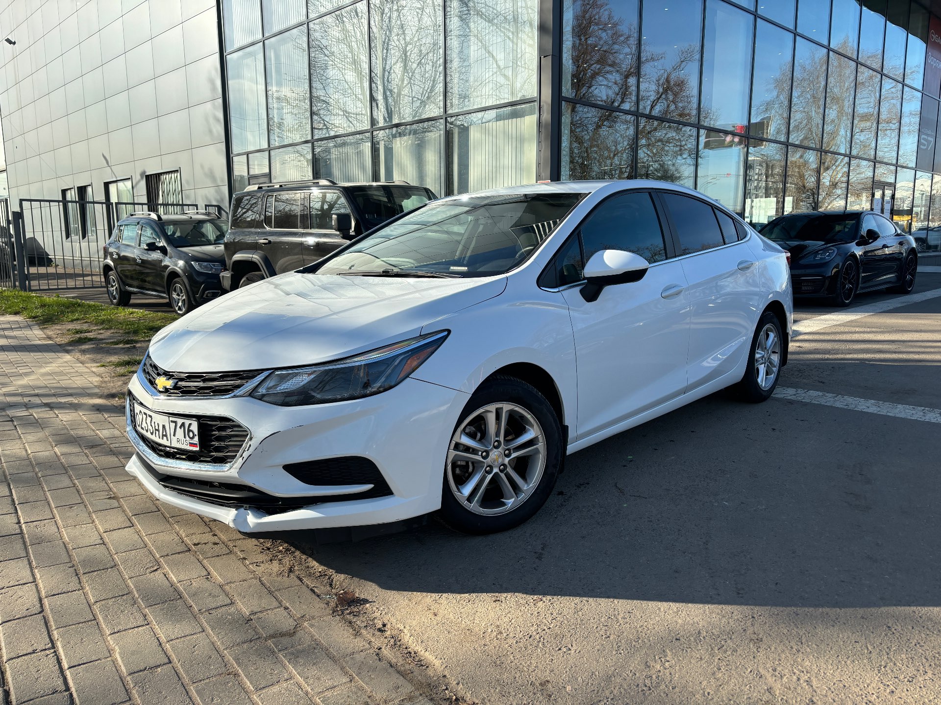 Chevrolet Cruze, 2018 — обложка