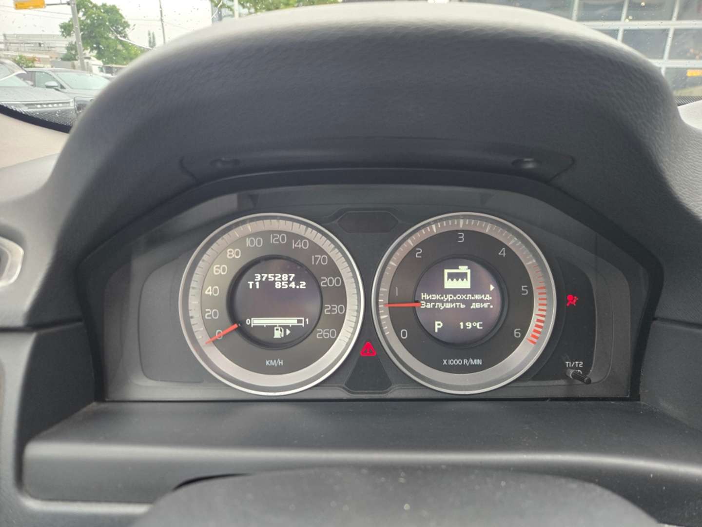 Volvo XC70, 2011 — Салон