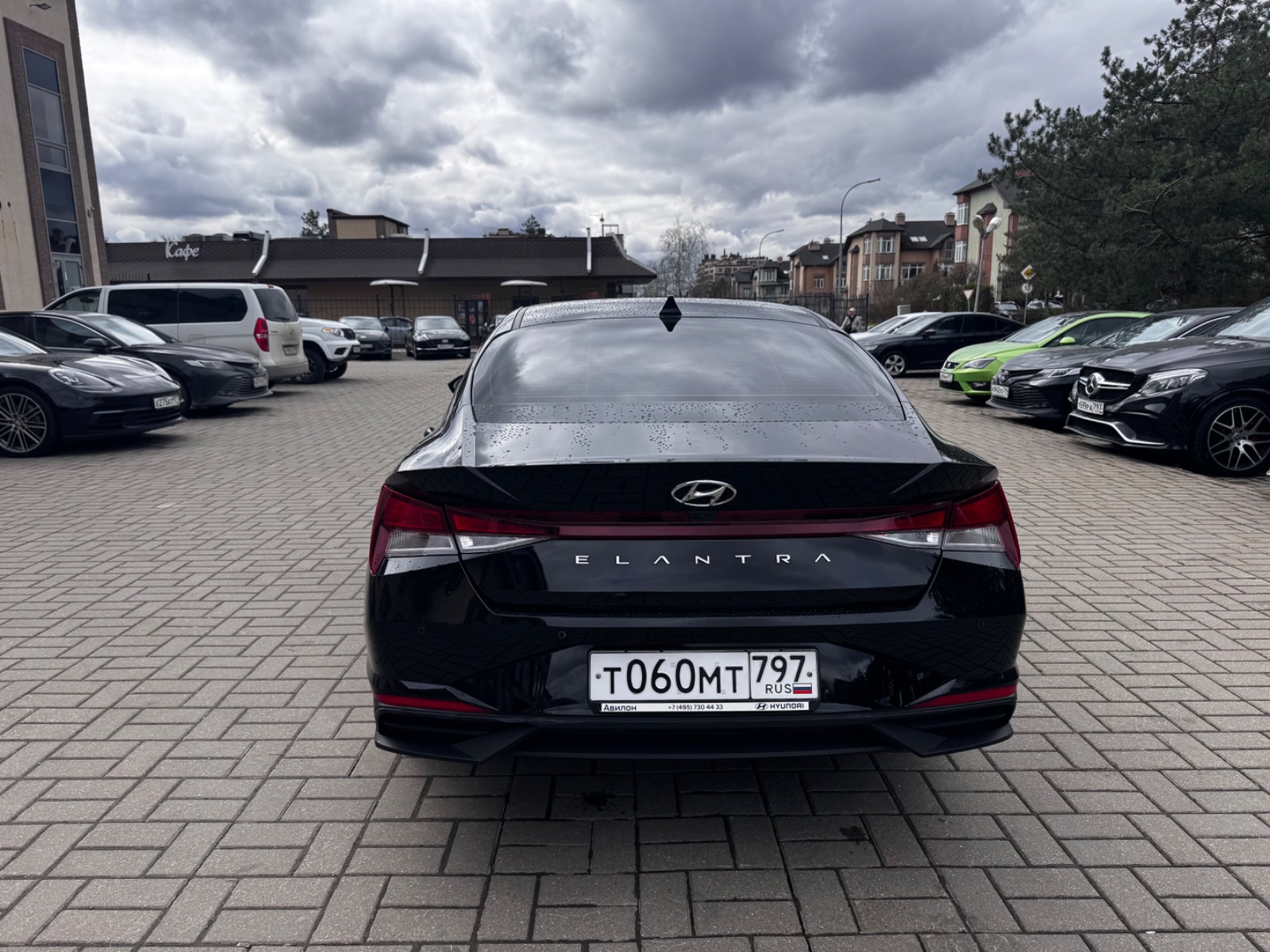 Hyundai ELANTRA, 2022 — Все фото