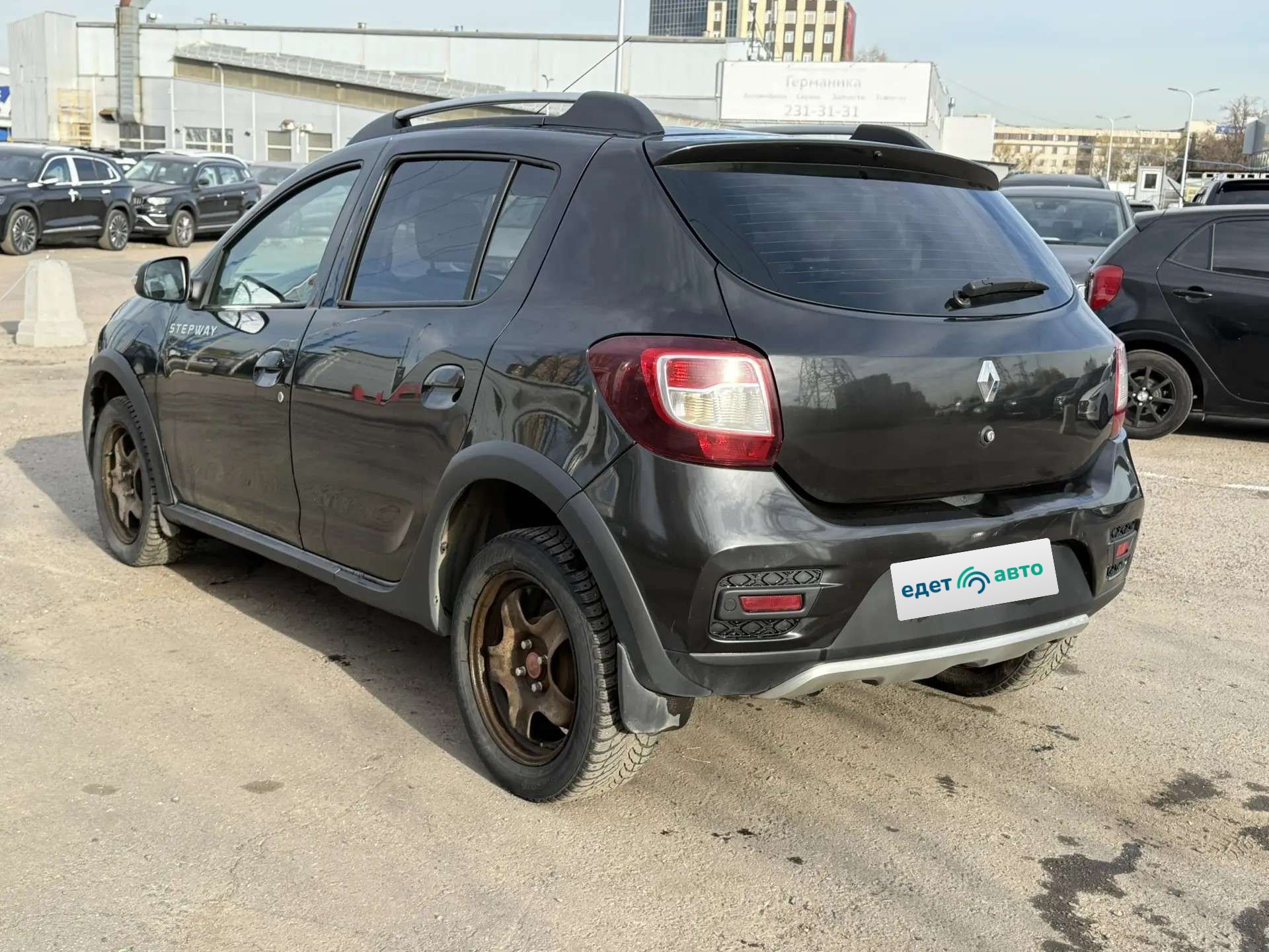 Renault SАNDЕRО, 2014 — Снаружи