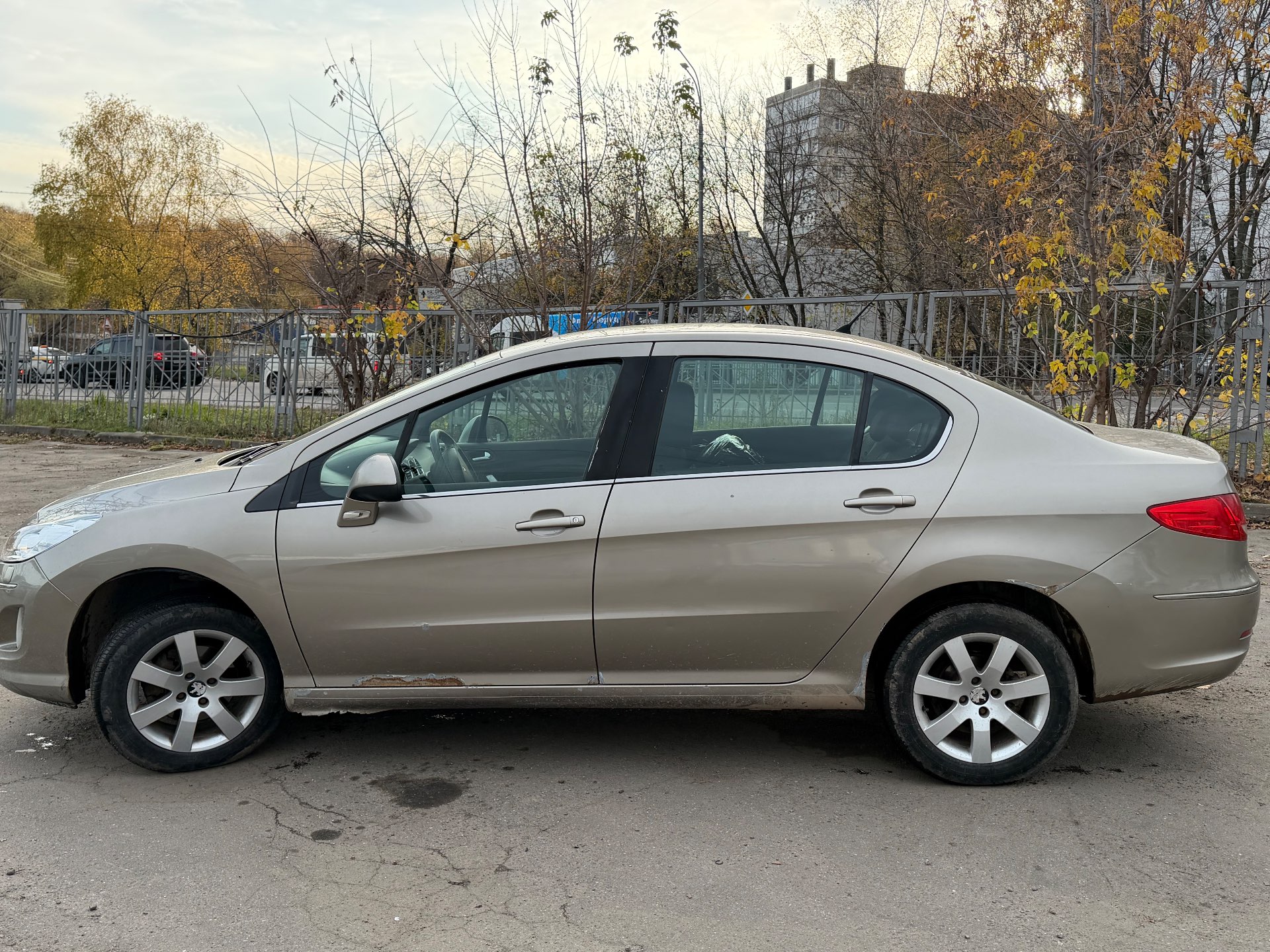Peugeot 408, 2012 — Снаружи