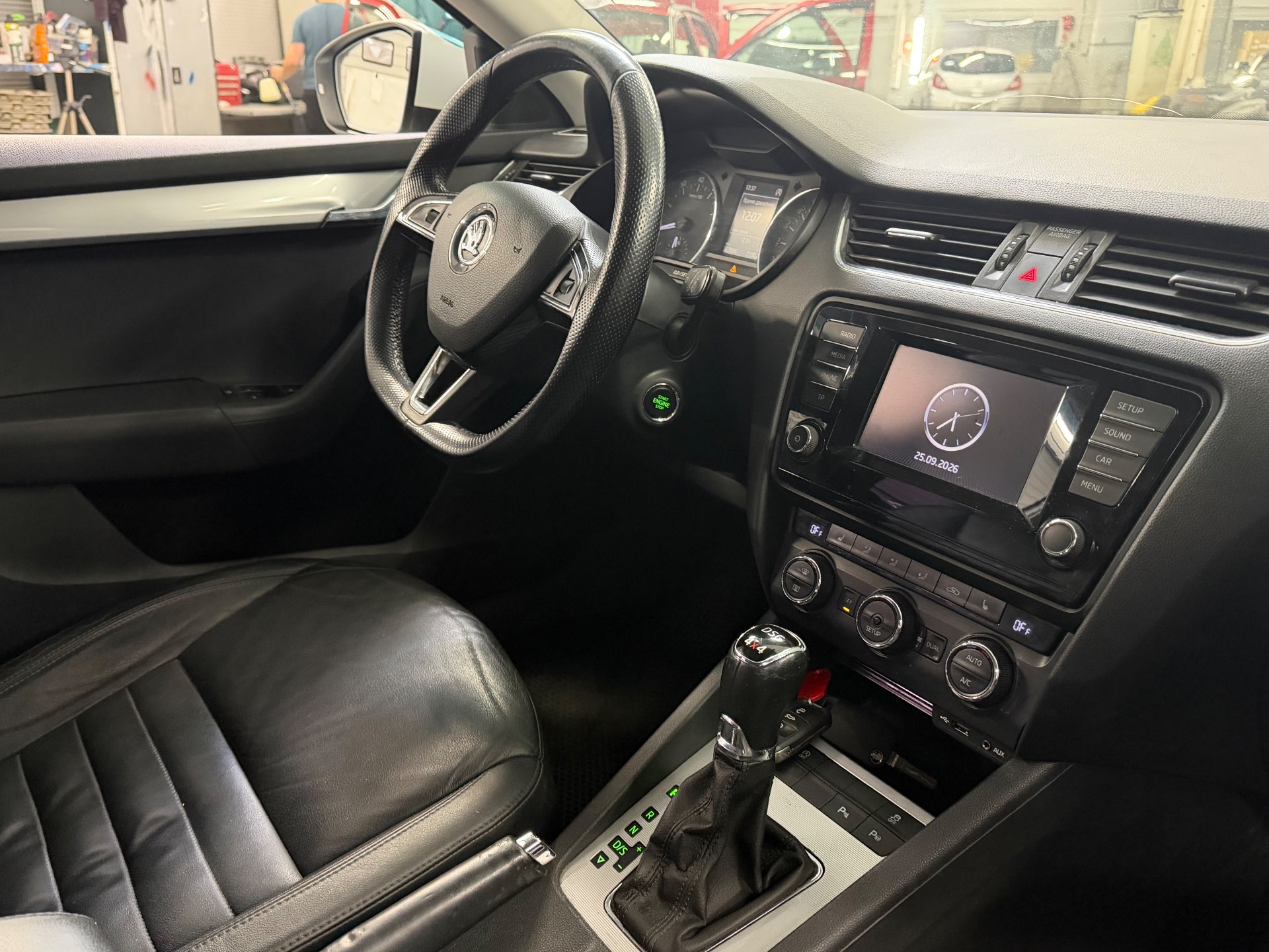 Skoda ОСТАVIА, 2015 — Салон