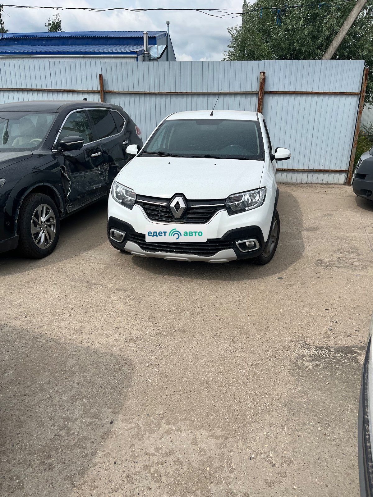 Renault Logan, 2022 — Снаружи