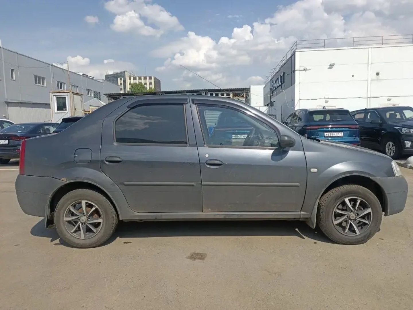 Renault Logan, 2009 — Снаружи
