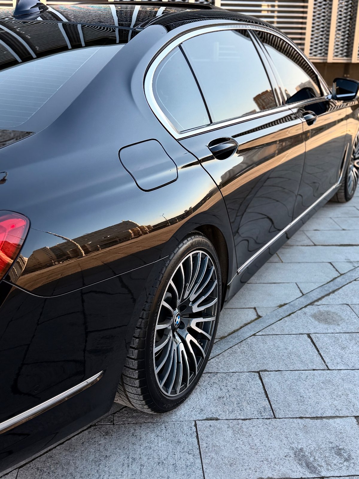 BMW 730LD XDRIVE, 2020 — Снаружи
