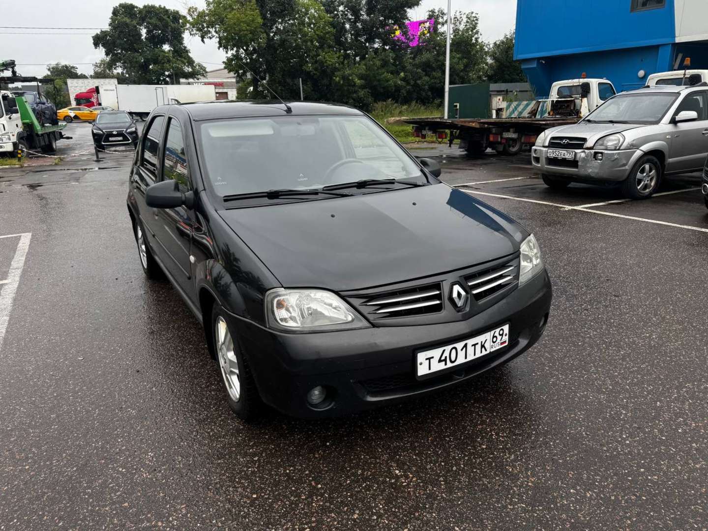 Renault LOGAN, 2009 — Снаружи