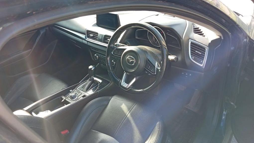 Mazda Axela, 2017 — Все фото