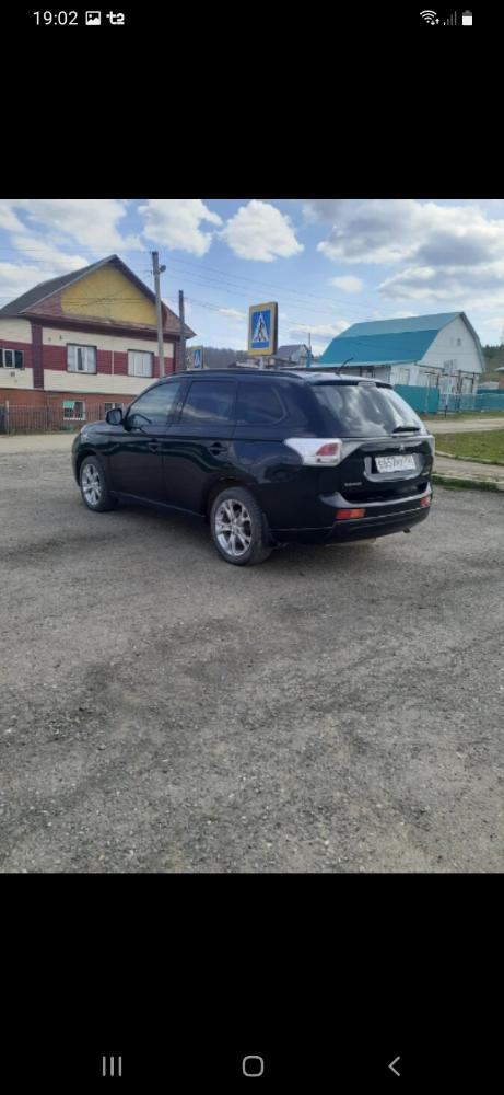 Mitsubishi Outlander 3 поколение 2013 — Все фото