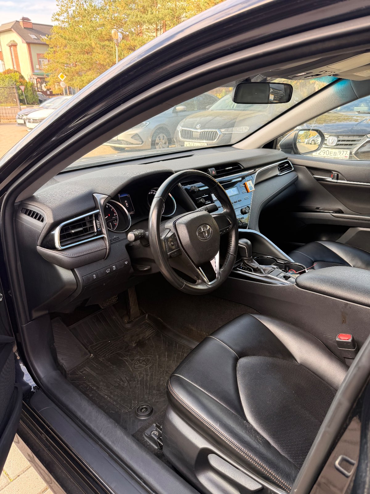 Toyota Camry, 2020 — Салон