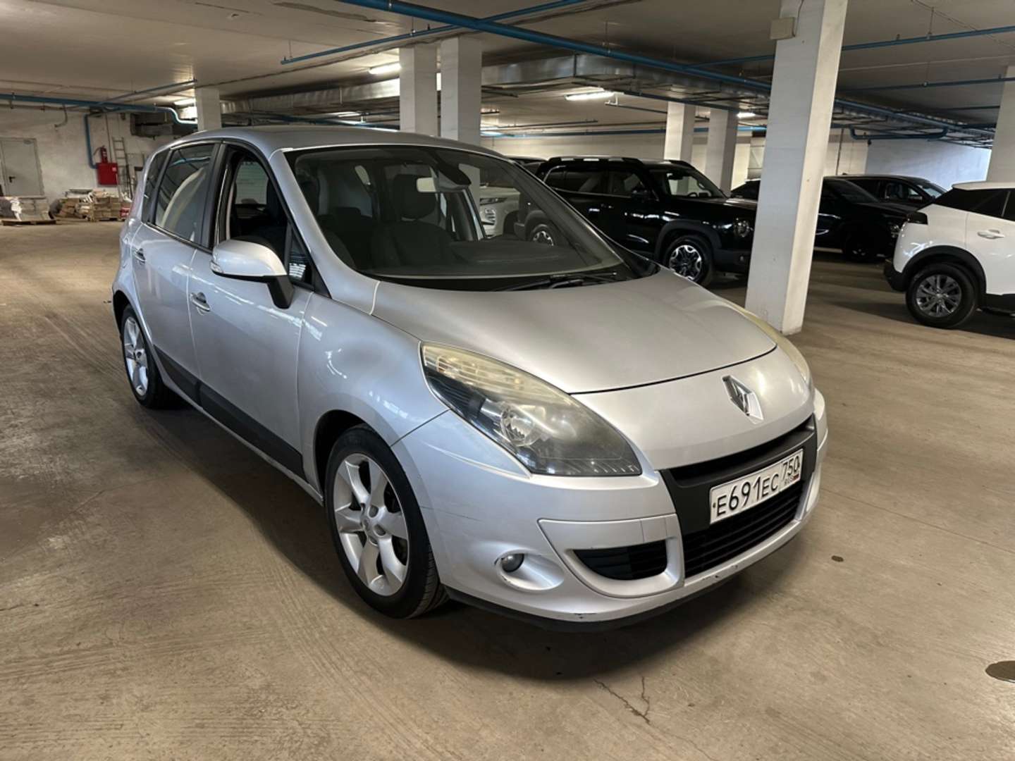 Renault Scenic, 2010 — Снаружи