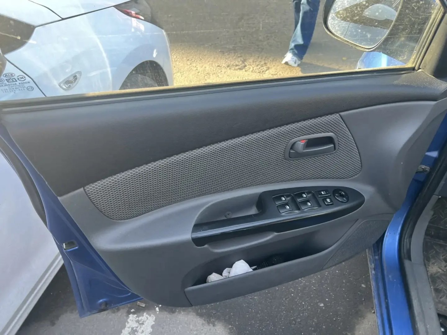Kia Rio, 2010 — Салон