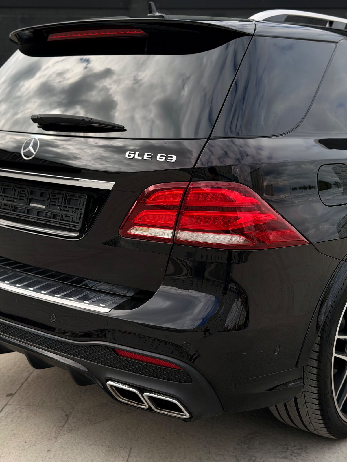 Mercedes-Benz GLE, 2017 — Снаружи