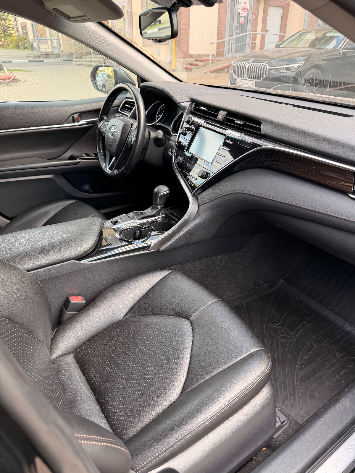 Toyota Camry, 2020 — Салон