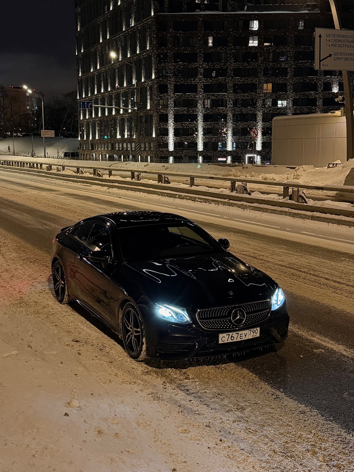 Mercedes-Benz E200 4matic, 213, 2018 — обложка