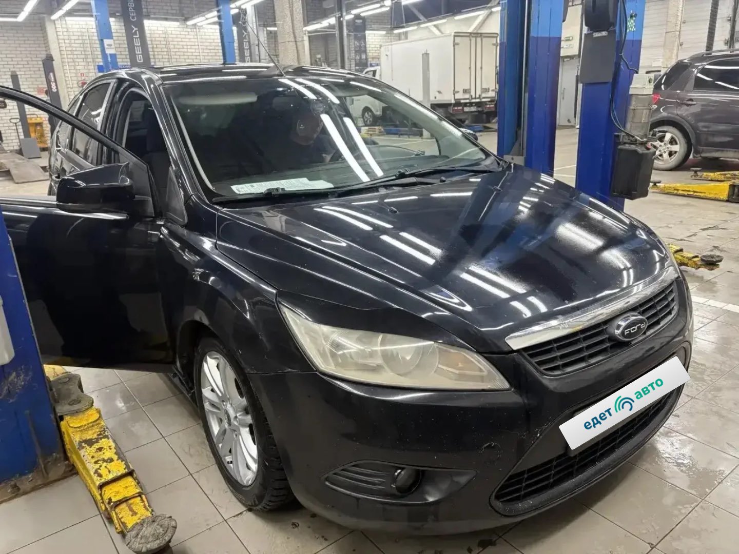 Ford Focus, 2008 — обложка