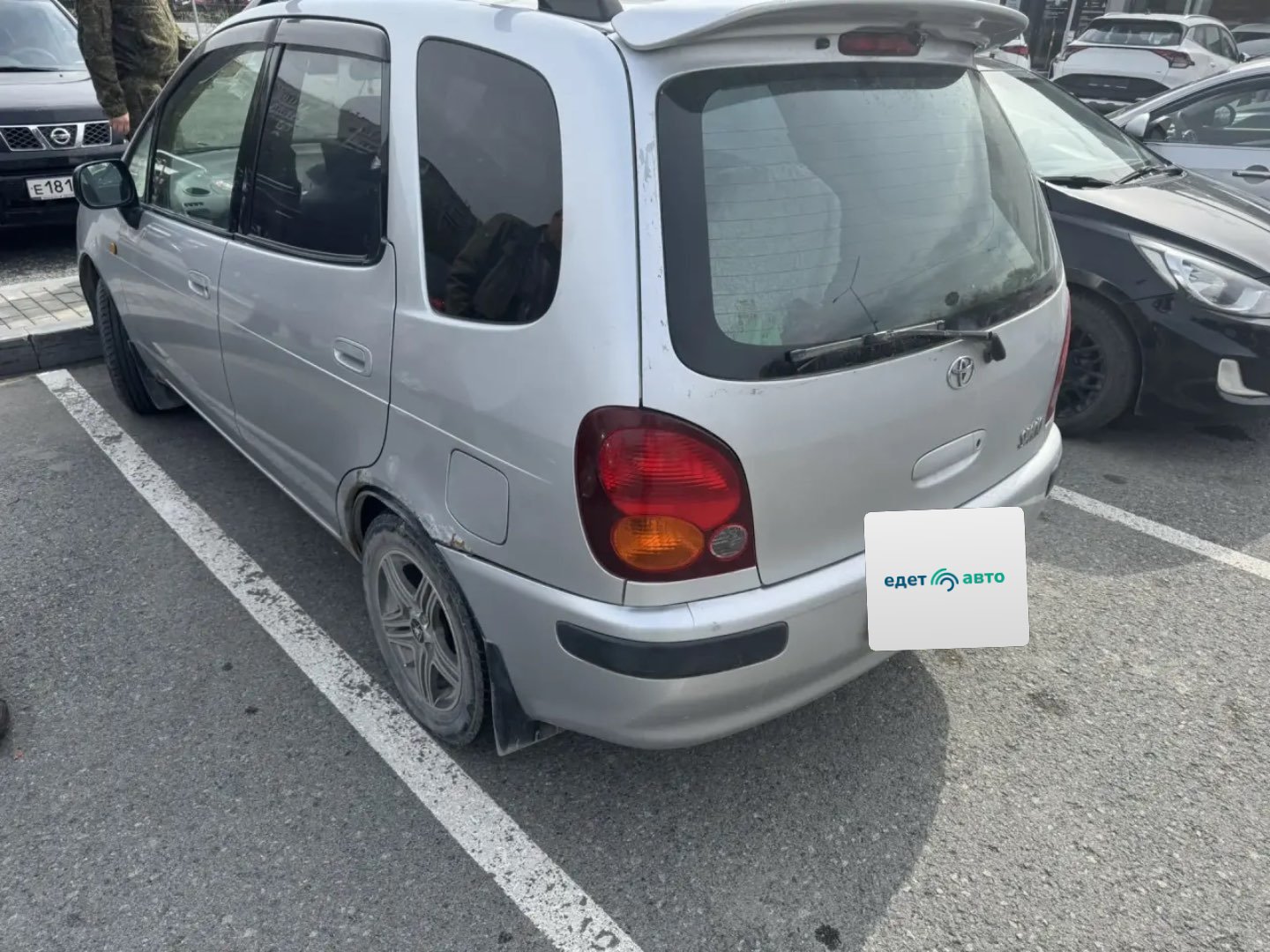Toyota Corolla Spacio, 2000 — Снаружи