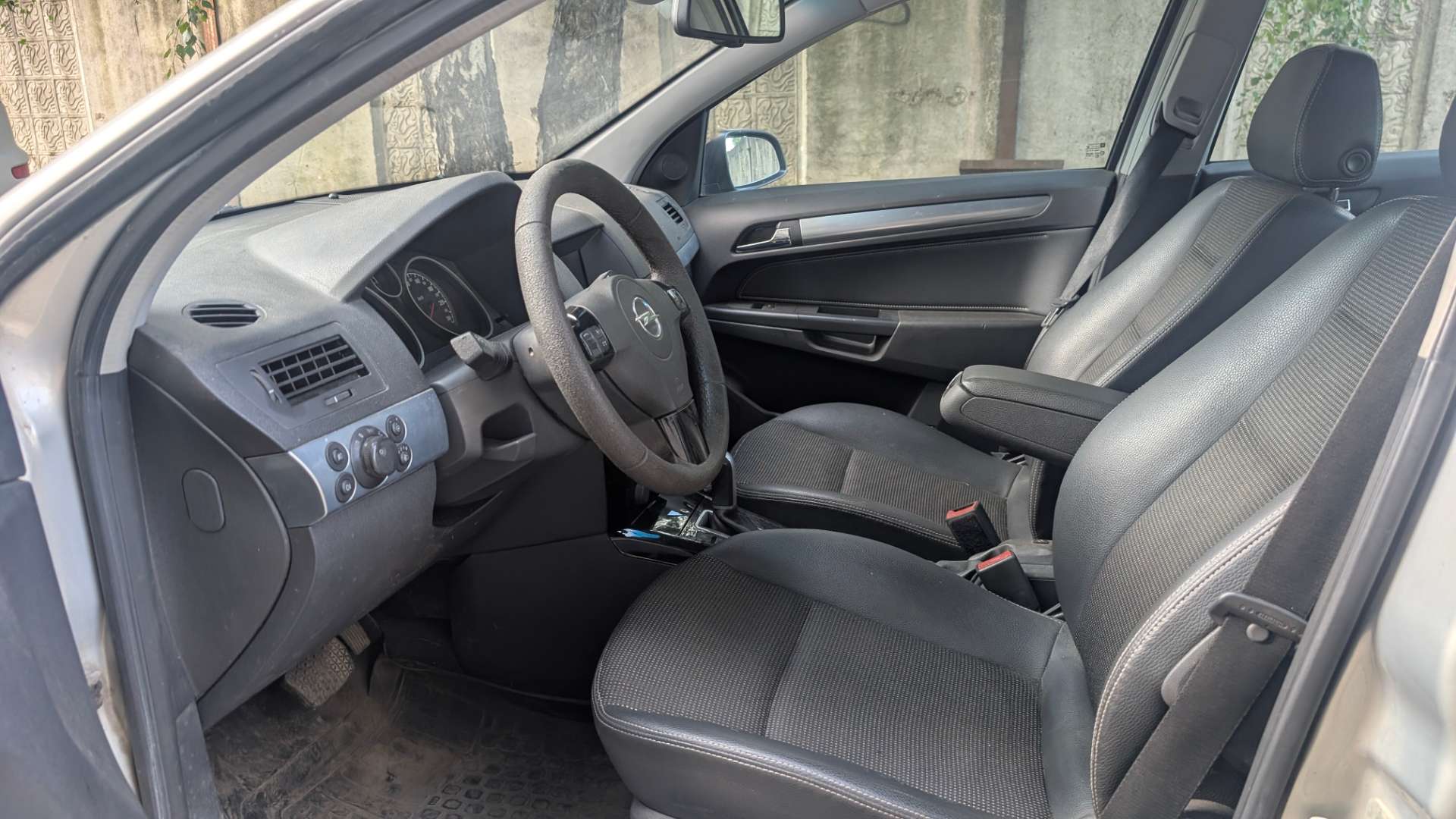 Opel Astra, 2008 — Салон
