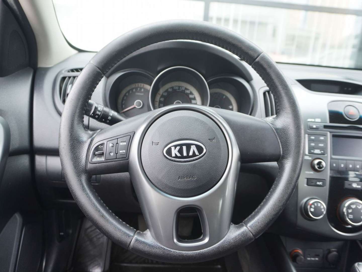 Kia Cerato, 2010 — Прочее