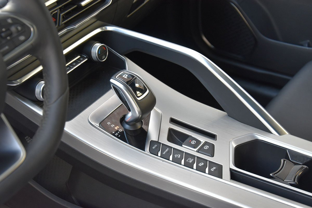 geely_coolray_kz_8_1000.jpg geely_coolray_kz_8_1000.jpg